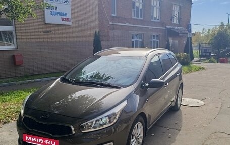 KIA cee'd III, 2015 год, 1 035 000 рублей, 21 фотография