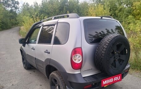 Chevrolet Niva I рестайлинг, 2016 год, 750 000 рублей, 4 фотография