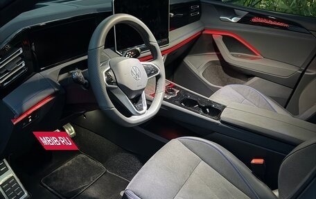 Volkswagen Tiguan, 2026 год, 4 500 000 рублей, 10 фотография