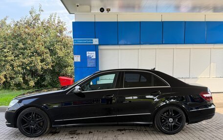 Mercedes-Benz E-Класс, 2011 год, 1 230 000 рублей, 2 фотография