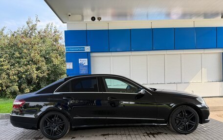 Mercedes-Benz E-Класс, 2011 год, 1 230 000 рублей, 5 фотография