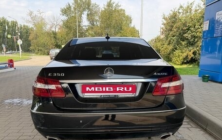 Mercedes-Benz E-Класс, 2011 год, 1 230 000 рублей, 4 фотография