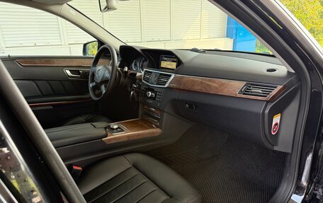 Mercedes-Benz E-Класс, 2011 год, 1 230 000 рублей, 14 фотография