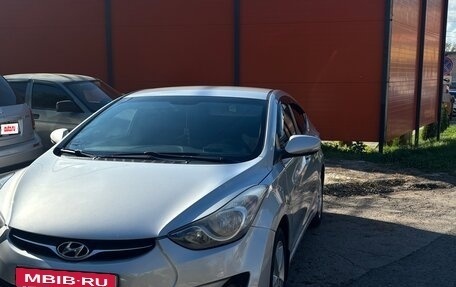 Hyundai Elantra V, 2012 год, 1 000 000 рублей, 2 фотография