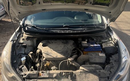 Hyundai Elantra V, 2012 год, 1 000 000 рублей, 15 фотография