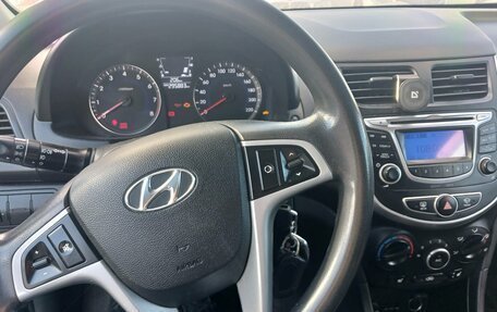 Hyundai Solaris II рестайлинг, 2013 год, 623 000 рублей, 2 фотография