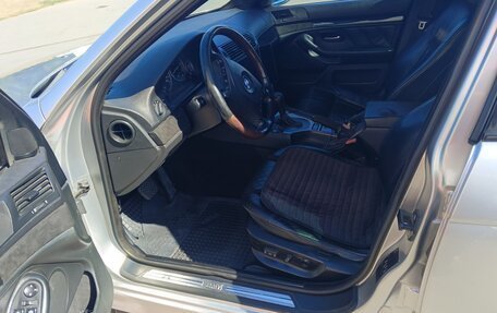BMW 5 серия, 2002 год, 750 000 рублей, 15 фотография
