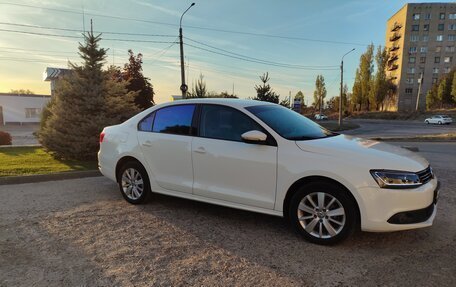 Volkswagen Jetta VI, 2012 год, 920 000 рублей, 3 фотография