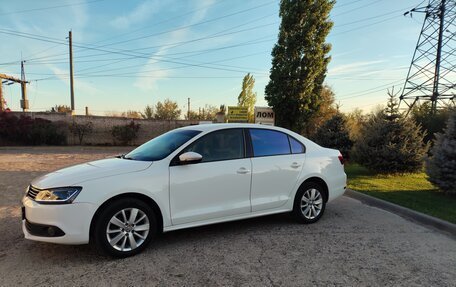 Volkswagen Jetta VI, 2012 год, 920 000 рублей, 2 фотография