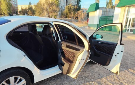 Volkswagen Jetta VI, 2012 год, 920 000 рублей, 8 фотография