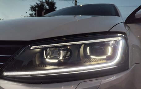 Volkswagen Jetta VI, 2012 год, 920 000 рублей, 13 фотография