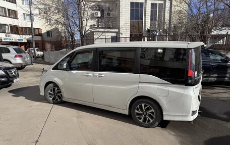Honda Stepwgn IV, 2019 год, 2 500 000 рублей, 3 фотография
