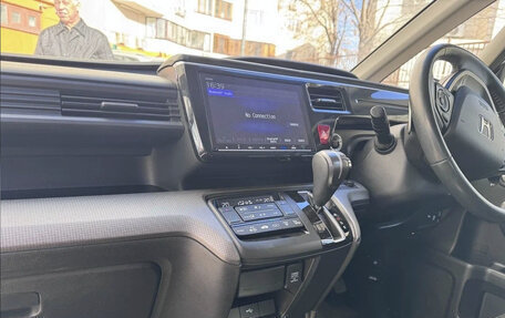 Honda Stepwgn IV, 2019 год, 2 500 000 рублей, 17 фотография