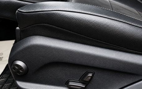 Mercedes-Benz E-Класс, 2019 год, 3 000 000 рублей, 36 фотография