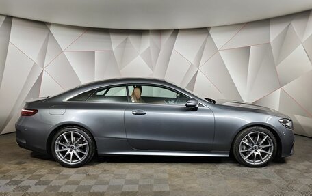 Mercedes-Benz E-Класс, 2020 год, 5 200 000 рублей, 6 фотография