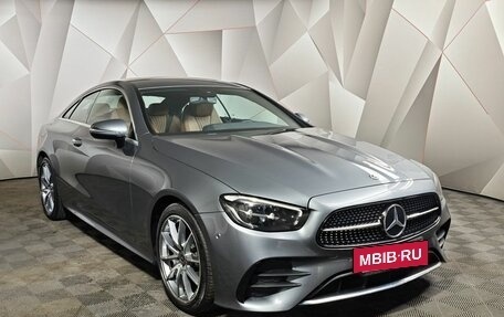 Mercedes-Benz E-Класс, 2020 год, 5 200 000 рублей, 3 фотография