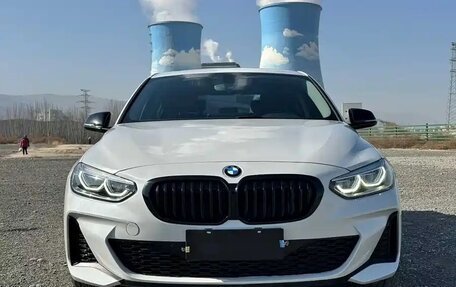 BMW 1 серия, 2022 год, 1 937 007 рублей, 2 фотография