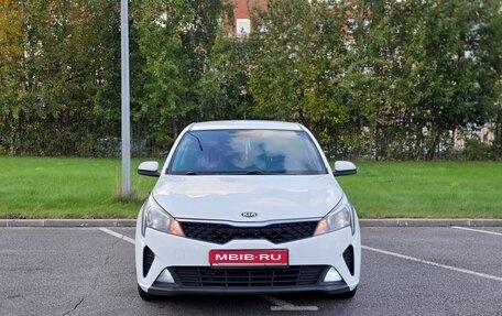 KIA Rio IV, 2020 год, 1 530 000 рублей, 2 фотография
