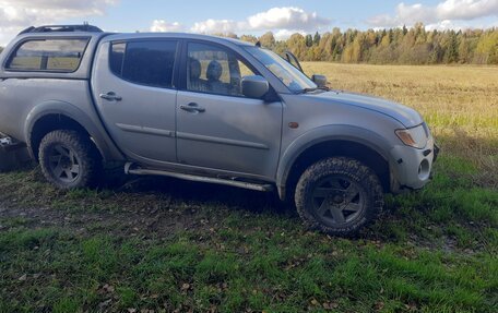 Mitsubishi L200 IV рестайлинг, 2007 год, 550 000 рублей, 3 фотография