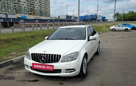Mercedes-Benz C-Класс, 2010 год, 1 500 000 рублей, 2 фотография