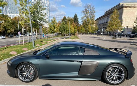 Audi R8, 2015 год, 13 120 000 рублей, 3 фотография