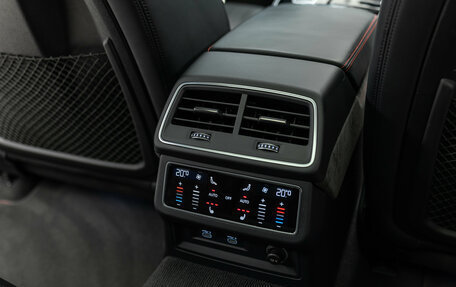 Audi RS 6, 2021 год, 15 990 000 рублей, 32 фотография