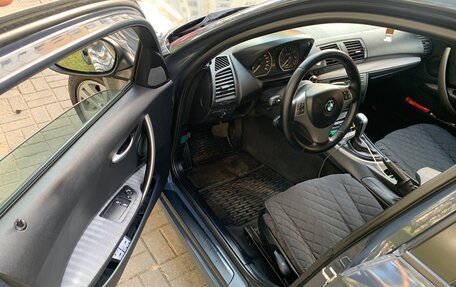 BMW 1 серия, 2006 год, 615 000 рублей, 11 фотография