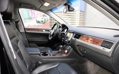 Volkswagen Touareg III, 2011 год, 1 698 000 рублей, 6 фотография