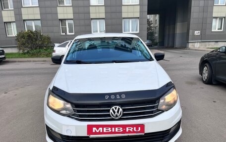 Volkswagen Polo VI (EU Market), 2017 год, 450 000 рублей, 2 фотография