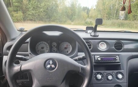 Mitsubishi Outlander III рестайлинг 3, 2007 год, 650 000 рублей, 5 фотография