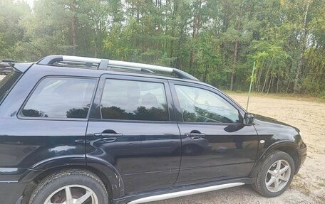 Mitsubishi Outlander III рестайлинг 3, 2007 год, 650 000 рублей, 2 фотография