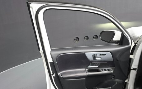 Mercedes-Benz GLB, 2021 год, 2 890 002 рублей, 13 фотография