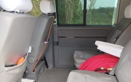 Volkswagen Multivan T5, 2006 год, 2 500 000 рублей, 14 фотография