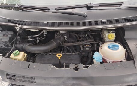 Volkswagen Multivan T5, 2006 год, 2 500 000 рублей, 16 фотография