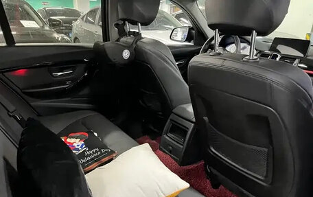 BMW 3 серия, 2015 год, 1 360 000 рублей, 13 фотография