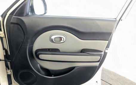 KIA Soul II рестайлинг, 2016 год, 1 300 000 рублей, 22 фотография