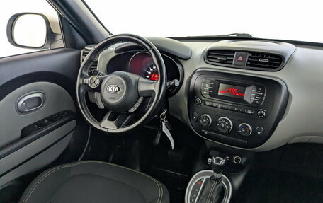 KIA Soul II рестайлинг, 2016 год, 1 300 000 рублей, 26 фотография