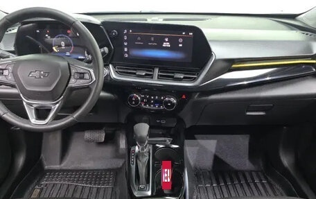 Chevrolet Trax, 2023 год, 1 400 000 рублей, 6 фотография