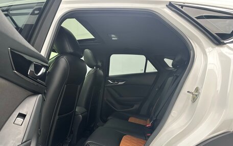 Mazda CX-4, 2023 год, 2 284 000 рублей, 11 фотография