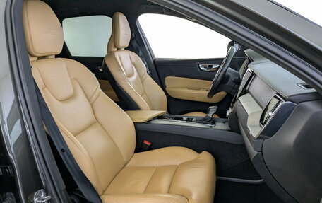 Volvo XC60 II, 2019 год, 3 390 000 рублей, 25 фотография