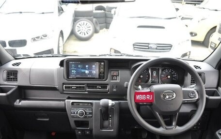Daihatsu Atrai, 2023 год, 1 027 000 рублей, 9 фотография