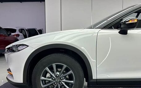 Mazda CX-4, 2021 год, 2 000 000 рублей, 8 фотография