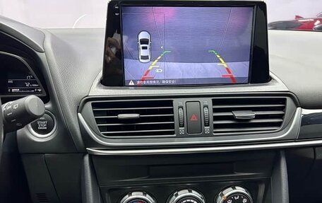 Mazda CX-4, 2021 год, 2 000 000 рублей, 11 фотография