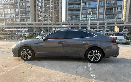 Hyundai Sonata VIII, 2022 год, 2 110 000 рублей, 2 фотография