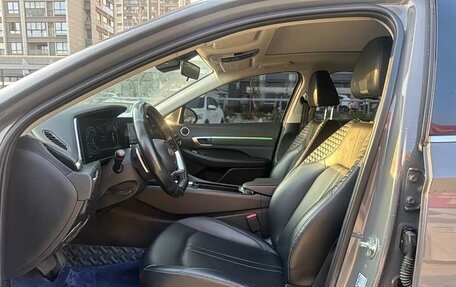 Hyundai Sonata VIII, 2022 год, 2 110 000 рублей, 6 фотография