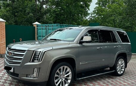 Cadillac Escalade IV, 2019 год, 6 100 000 рублей, 1 фотография