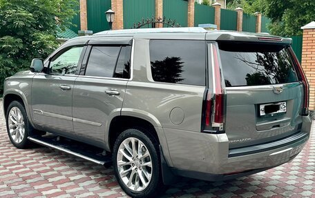 Cadillac Escalade IV, 2019 год, 6 100 000 рублей, 8 фотография