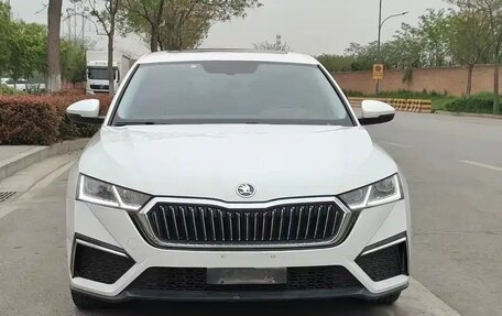 Skoda Octavia IV, 2022 год, 1 780 005 рублей, 2 фотография