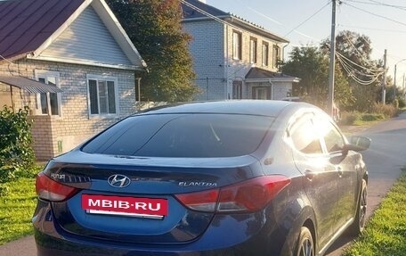 Hyundai Elantra V, 2011 год, 665 000 рублей, 3 фотография