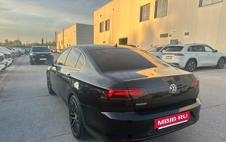 Volkswagen Passat B8 рестайлинг, 2018 год, 1 911 000 рублей, 2 фотография